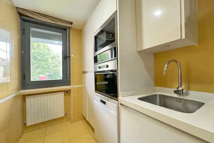 Cocina de Dúplex en venta en Torrelodones con Calefacción, Parquet y Horno