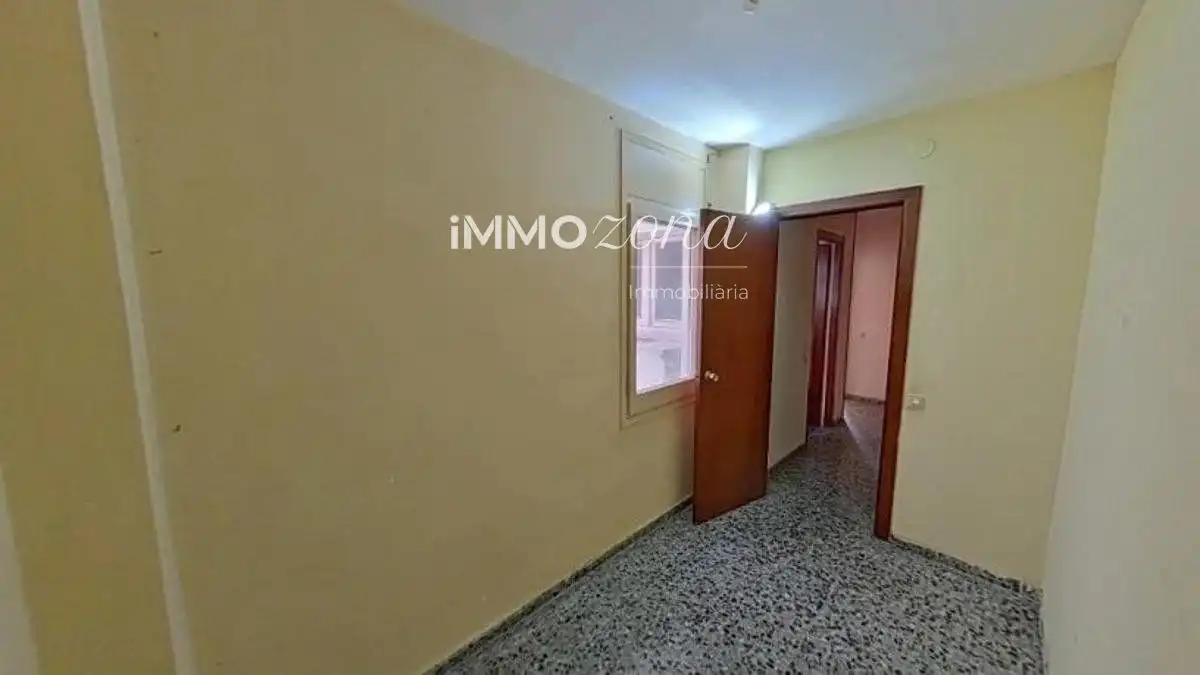 Habitación de Apartamento en venta en Urbanitzacions