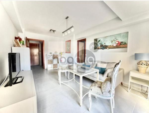 Exterior view of Flat to rent in  Sevilla Capital  with Air Conditioner and Furnished