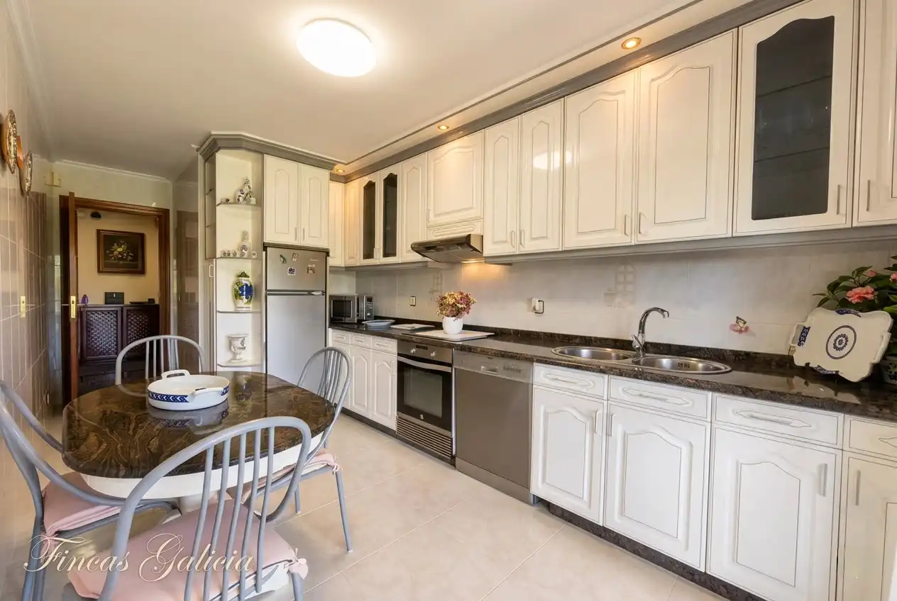 Cocina de Casa adosada en venta en Verín con Calefacción, Jardín privado y Terraza