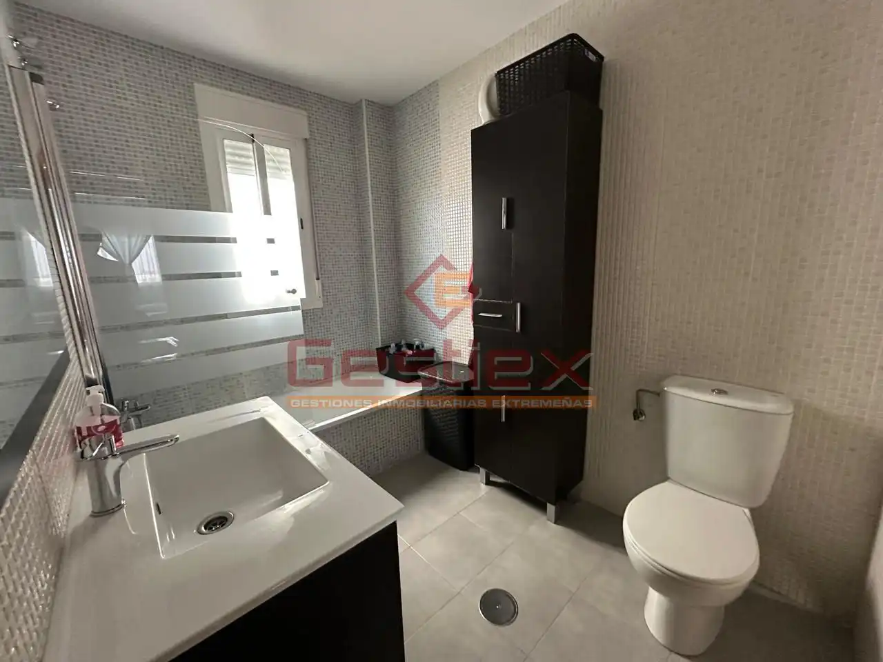 Baño de Piso en venta en Almendralejo con Aire acondicionado