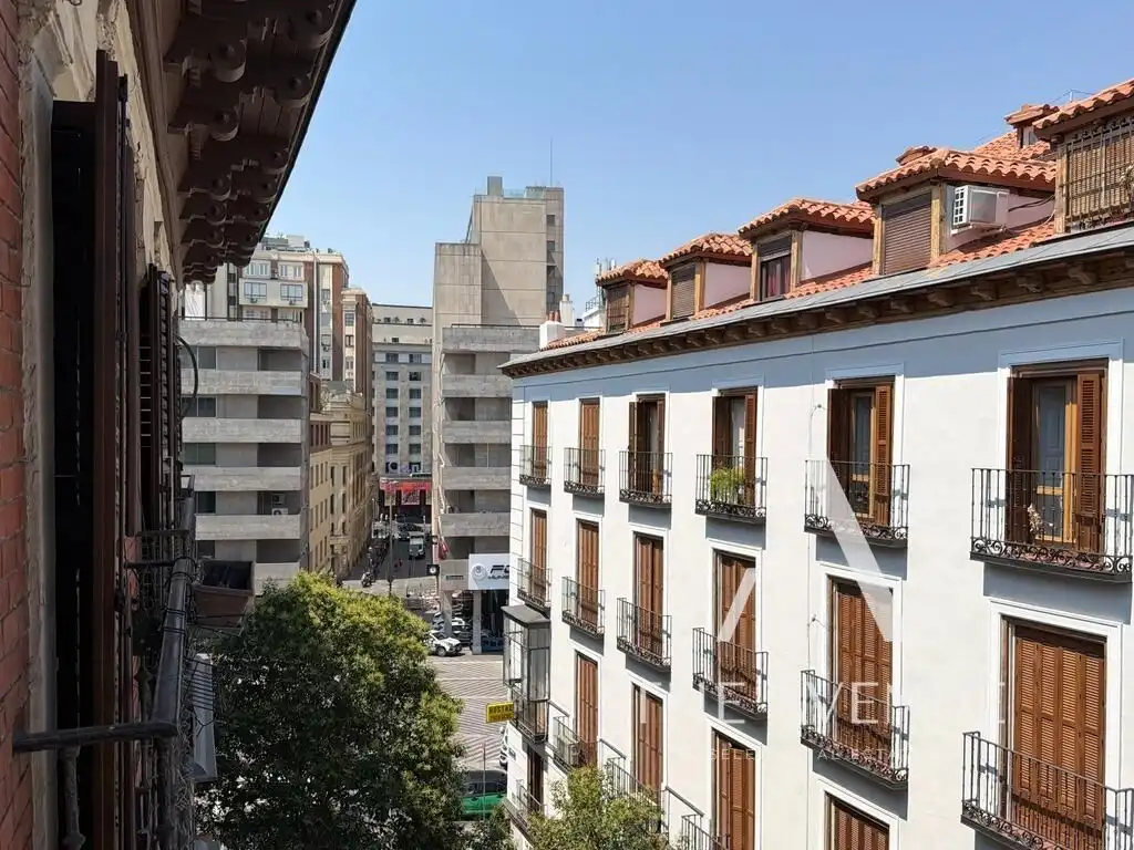 Vista exterior de Piso en venta en Madrid con Aire acondicionado, Calefacción y Amueblado