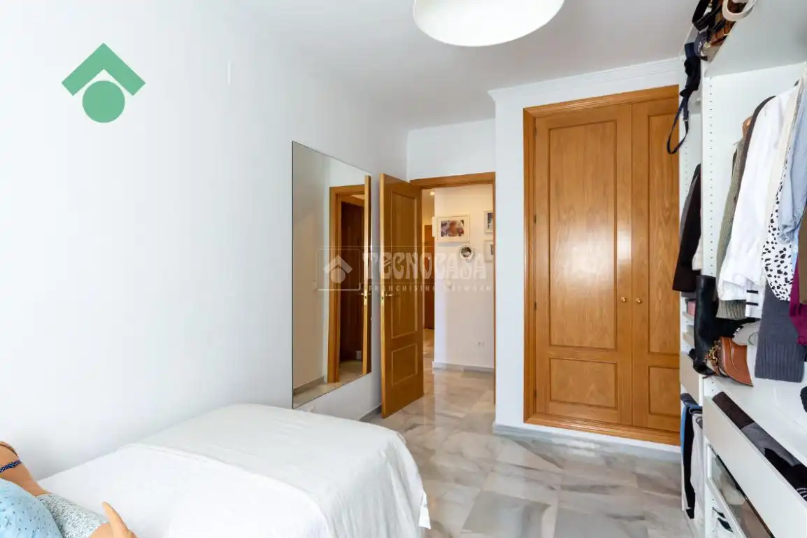 Bedroom of Flat for sale in Vélez-Málaga  with Air Conditioner and Furnished