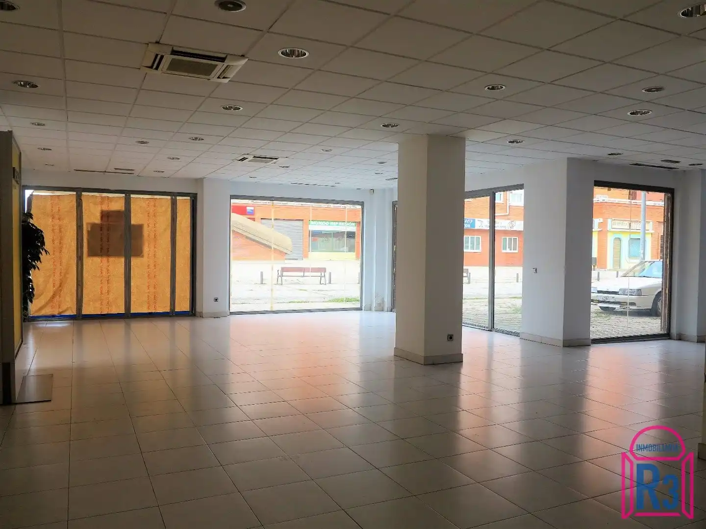 Local comercial en venda a Mariano Andrés, imagen 9