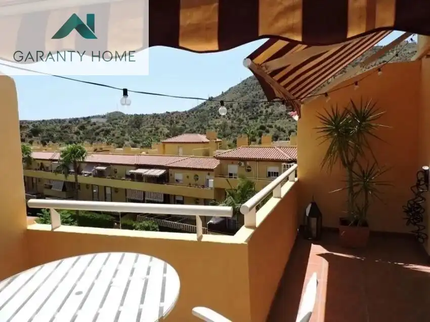 Vista exterior de Àtic en venda en Rincón de la Victoria amb Aire condicionat, Calefacció i Terrassa