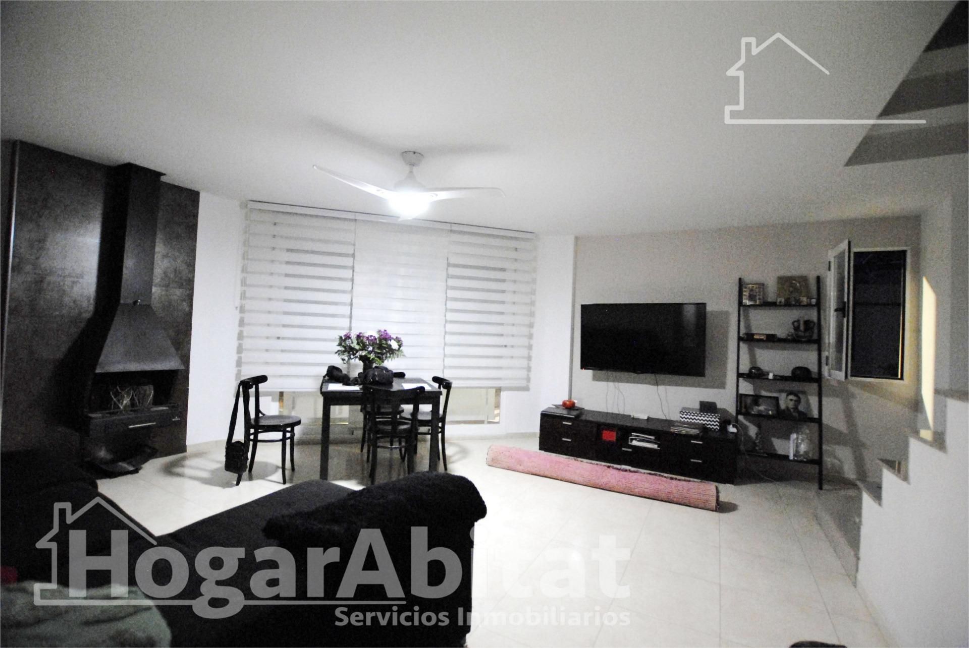 Sala d'estar de Casa adosada en venda en Beniflá amb Calefacció, Terrassa i Traster
