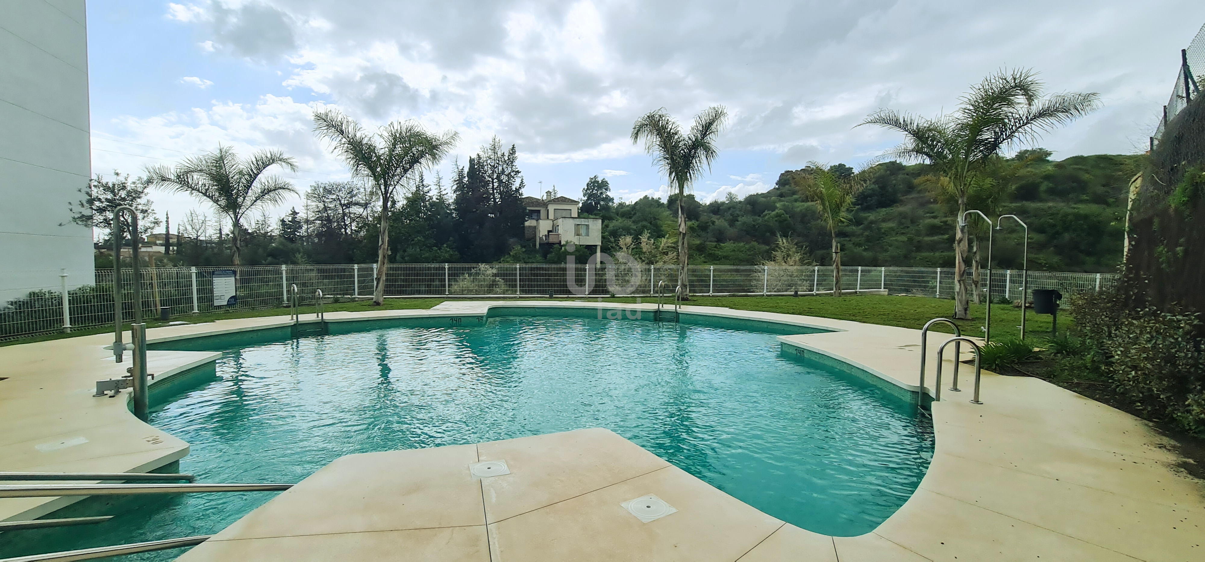 Piscina de Pis en venda en Rincón de la Victoria amb Aire condicionat, Calefacció i Terrassa