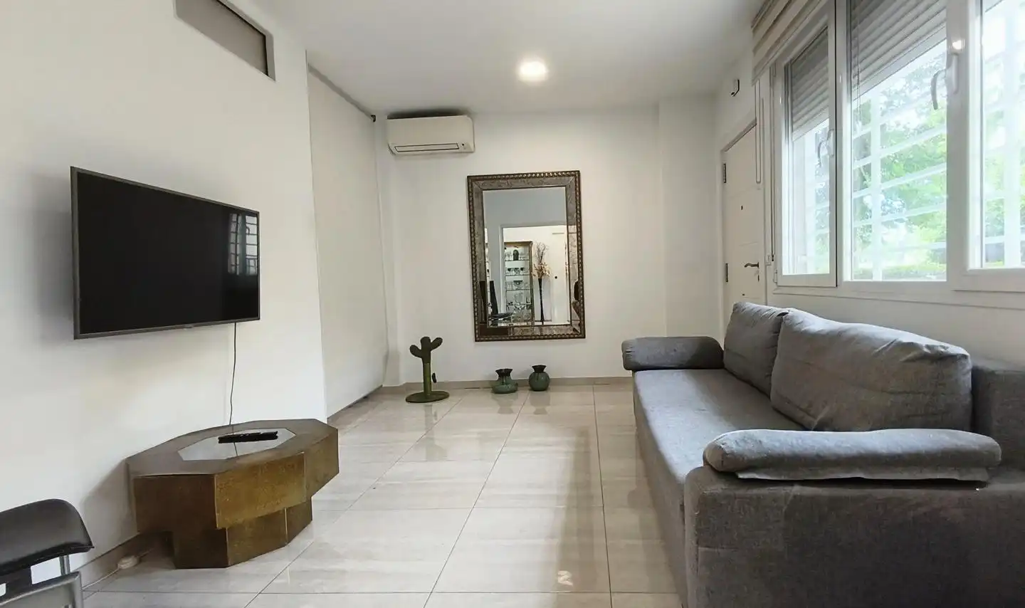 Living room of Ground floor for sale in Madrid  with Air Conditioner