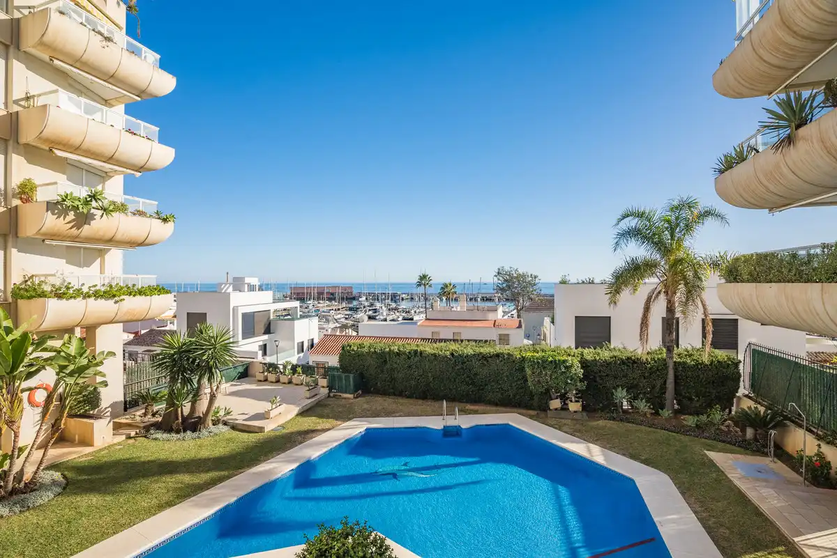 Apartament amb piscina en venda a Nueva Andalucía, imagen 14