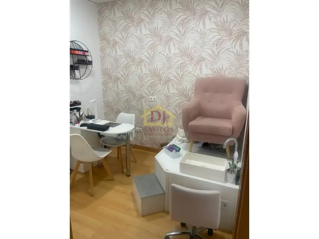Local comercial de lloguer a Garrido, imagen 4