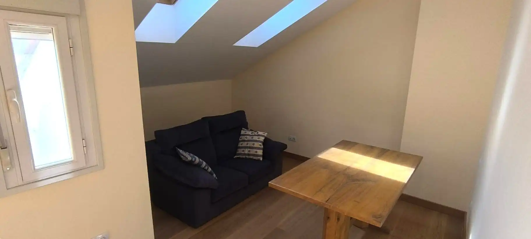 Sala de estar de Dúplex en venta en Cenicero con Calefacción, Terraza y Trastero