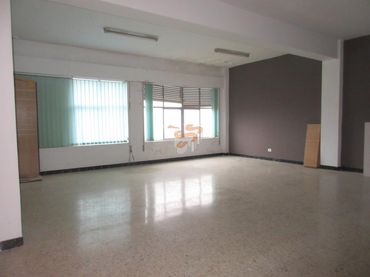 Local comercial en venda a Fene