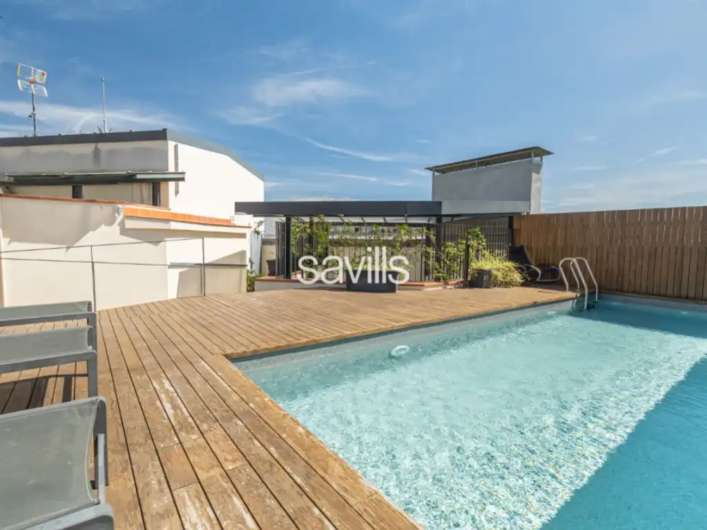 Piscina de Apartament en venda en Barcelona amb Piscina, Moblat i Balcó