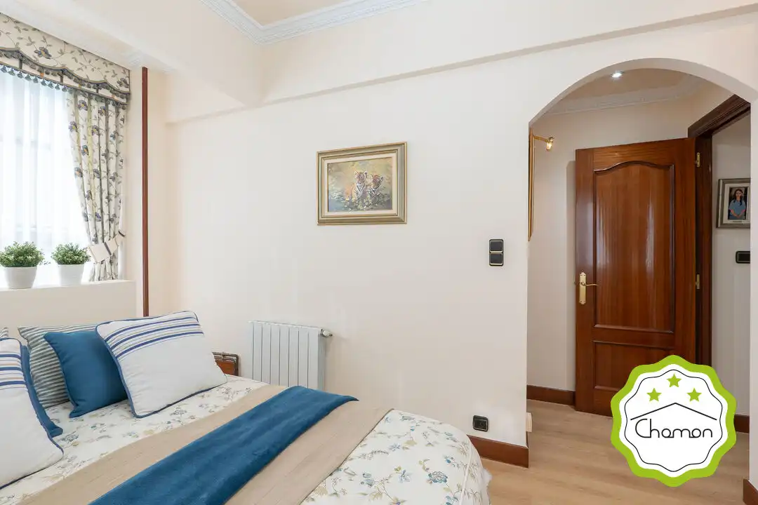 Schlafzimmer von Wohnung zum Verkauf in Bilbao  mit Heizung und Privatgarten