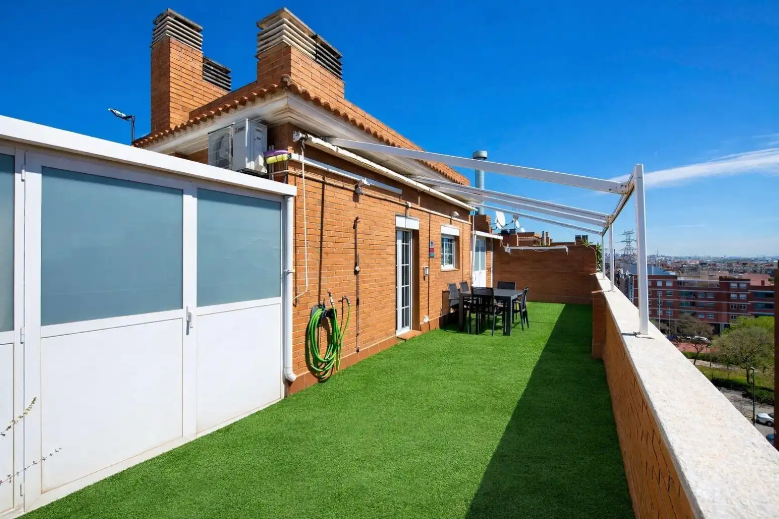 Terrasse von Dachboden zum Verkauf in Sant Boi de Llobregat