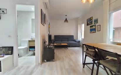 Living room of Flat for sale in  Barcelona Capital  with Heating and Parquet flooring