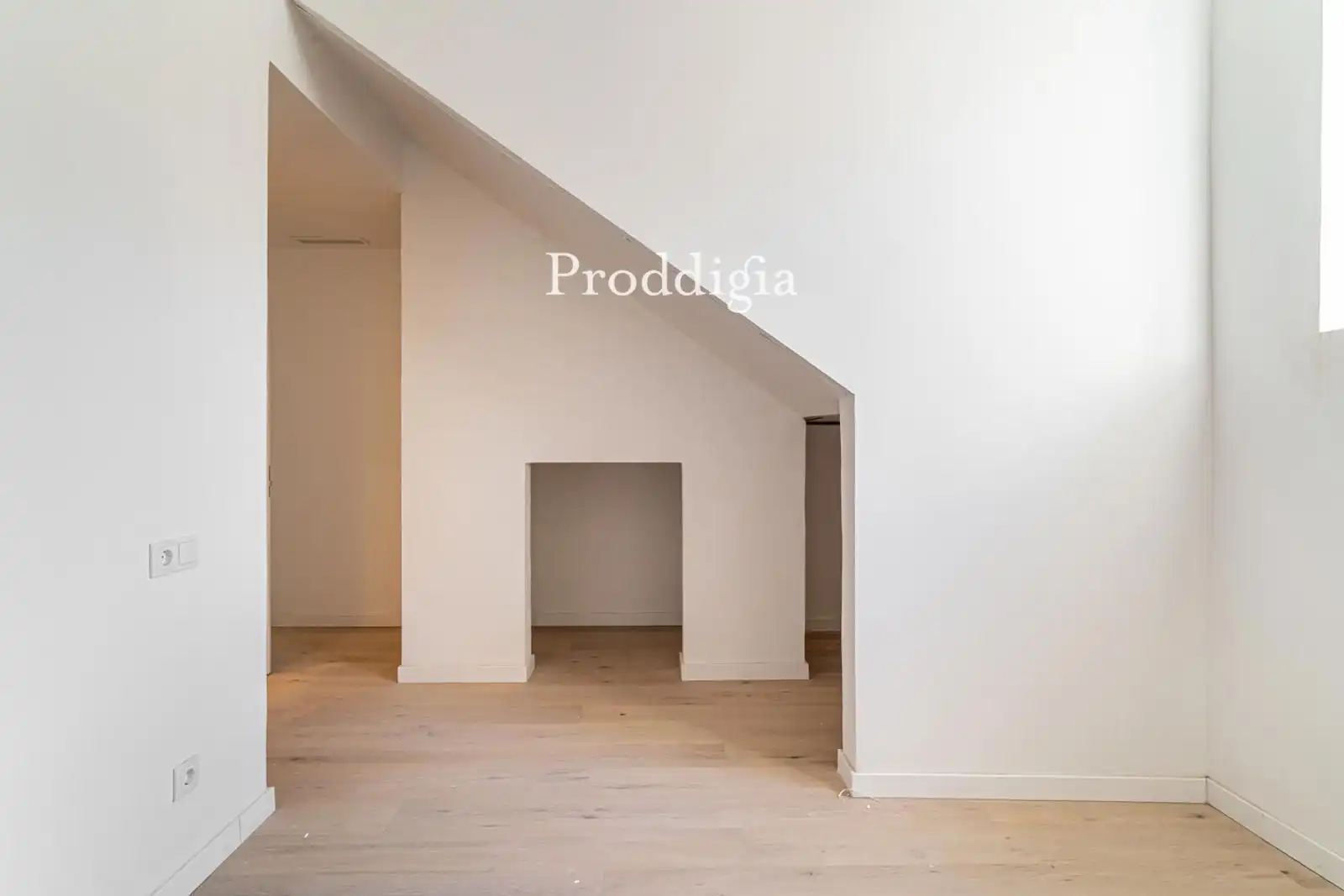 Dúplex en venta en Barcelona con Aire acondicionado, Calefacción y Terraza