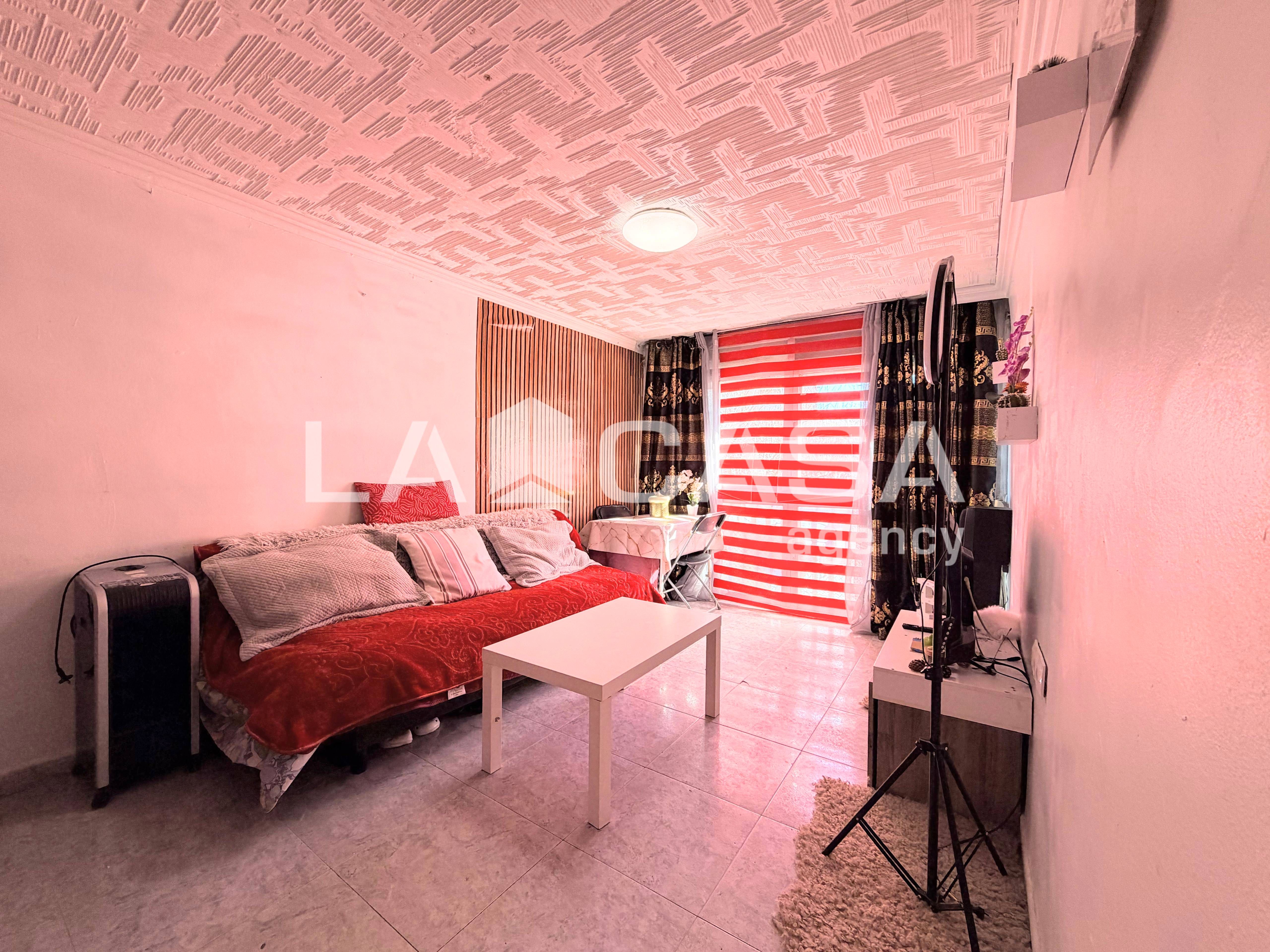 Living room of Flat for sale in Badalona