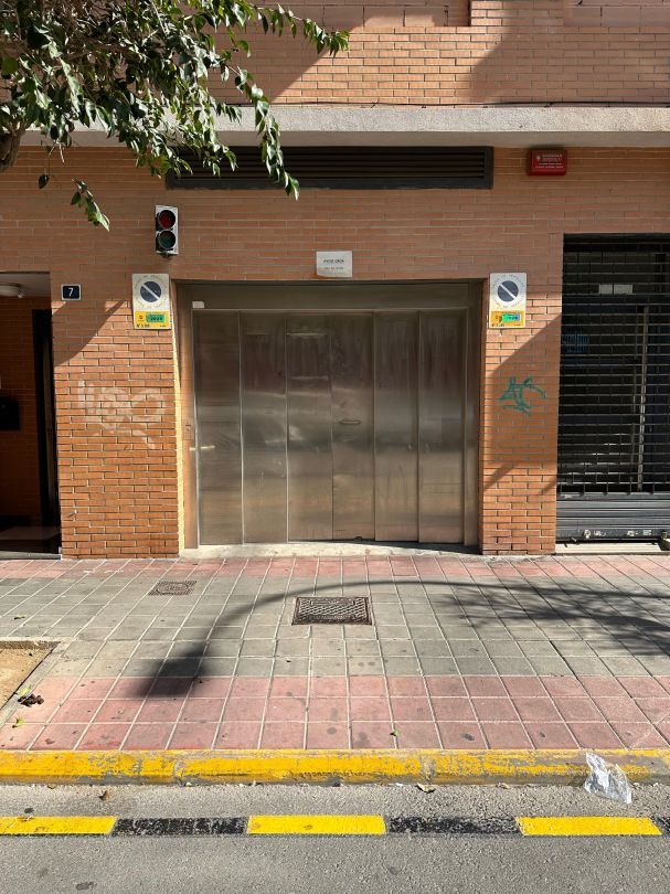 Aparcament de Garatge en venda en Alicante / Alacant