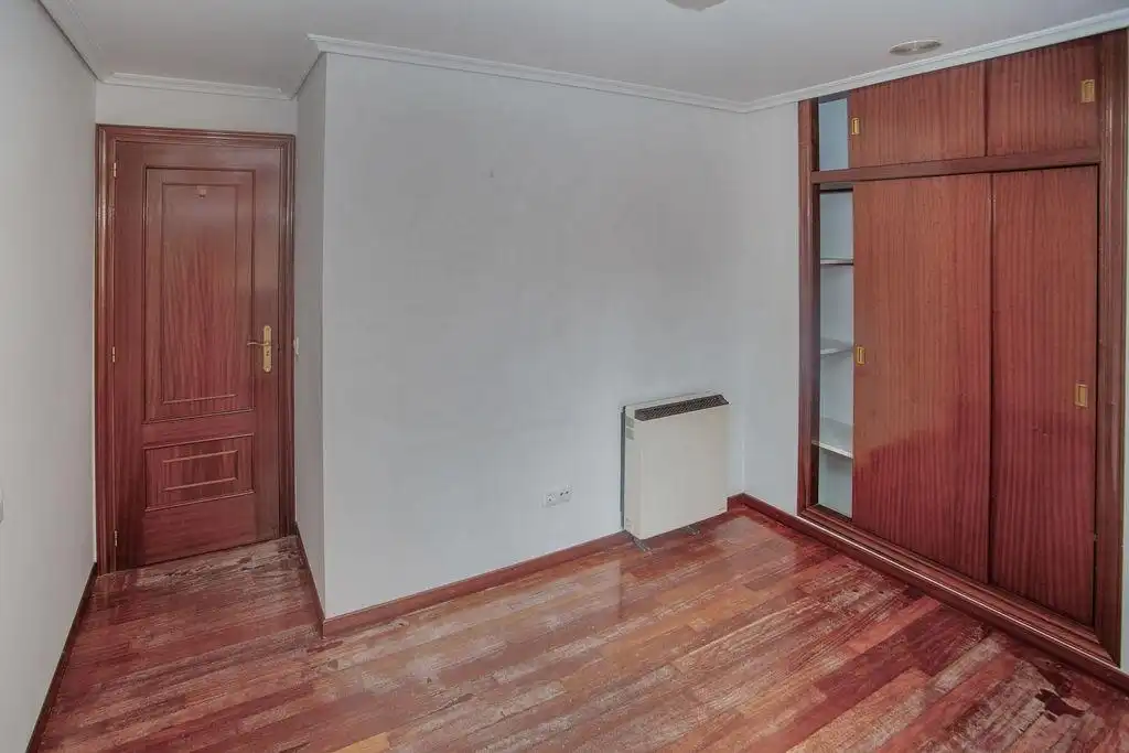 Schlafzimmer von Wohnung zum Verkauf in O Barco de Valdeorras   mit Abstellraum