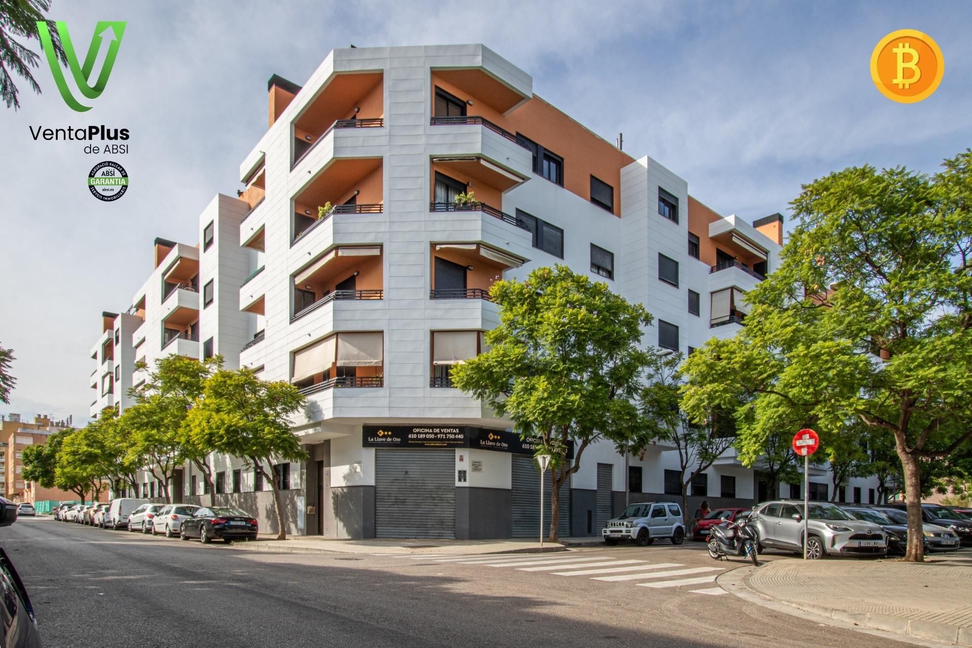 Exterior view of Flat for sale in  Palma de Mallorca  with Air Conditioner, Terrace and Storage room