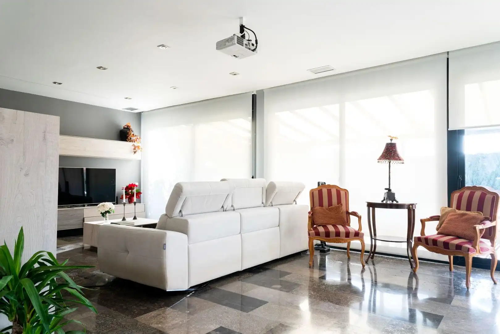 Sala de estar de Casa o chalet en venta en Sant Vicenç de Montalt con Aire acondicionado, Jardín privado y Terraza