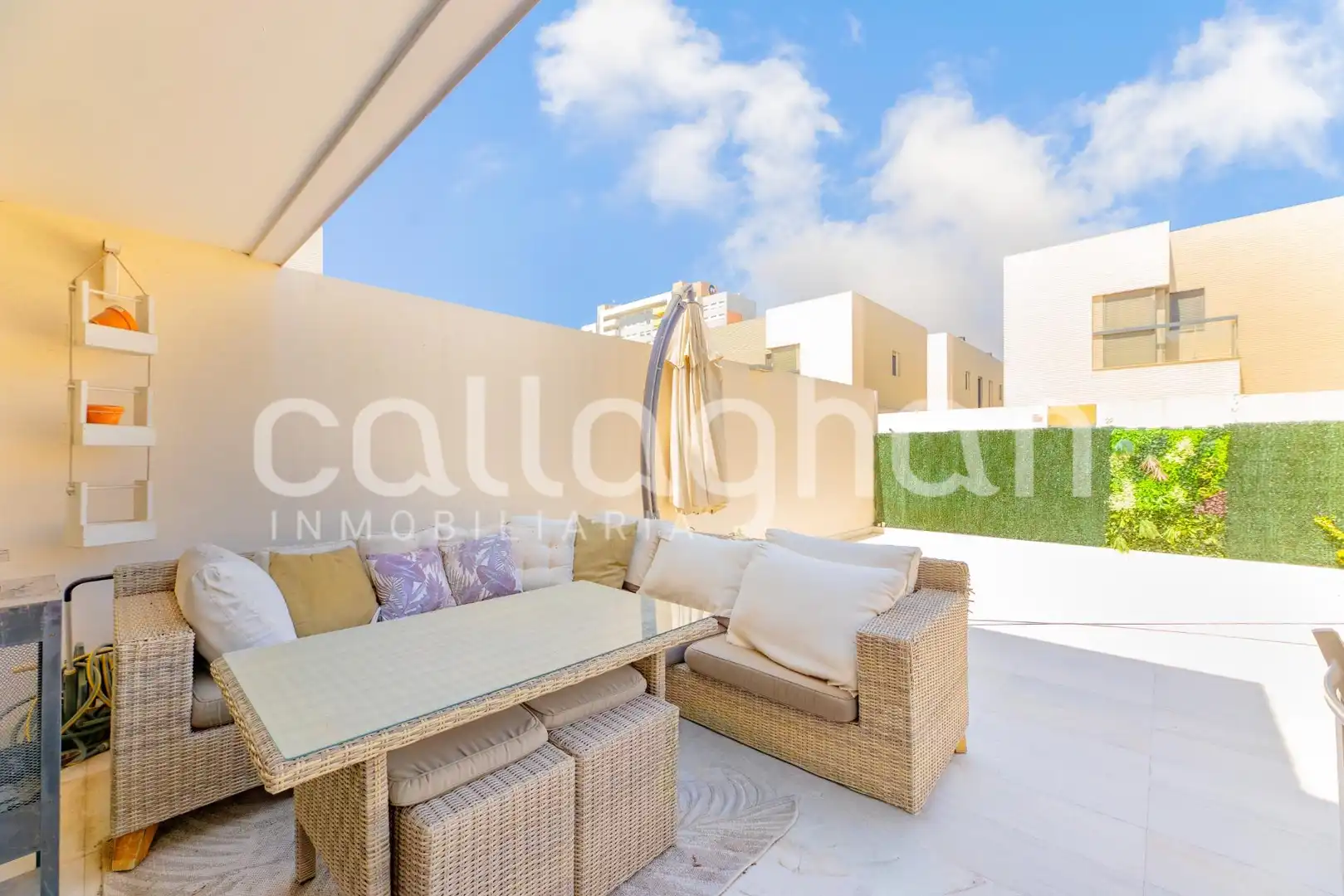 Terrace of Detached homes for rent in Paterna  with Air Conditioner, Heating and Private garden