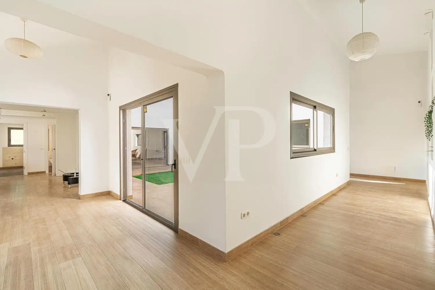 Sala d'estar de Casa o xalet en venda en San Miguel de Abona amb Jardí privat, Terrassa i Moblat