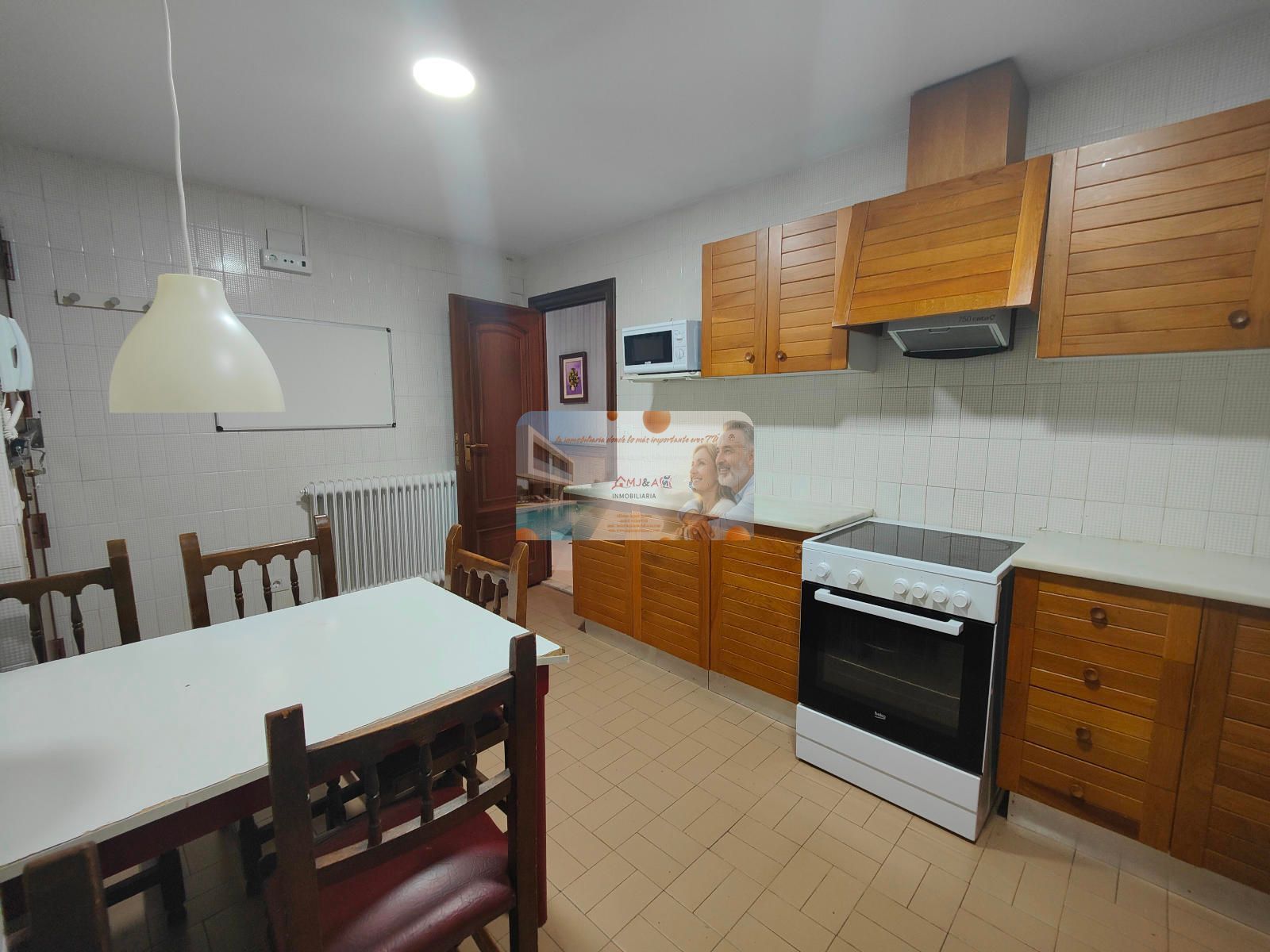Flat to rent in AMADEO I, Casco Histórico