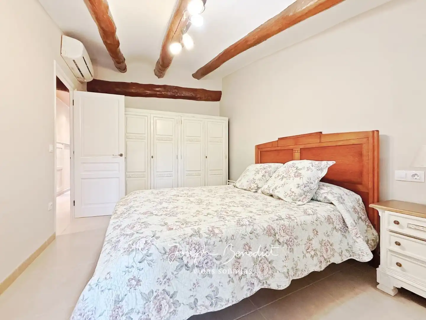 Dormitori de Casa o xalet en venda en Sant Quintí de Mediona amb Aire condicionat, Calefacció i Jardí privat