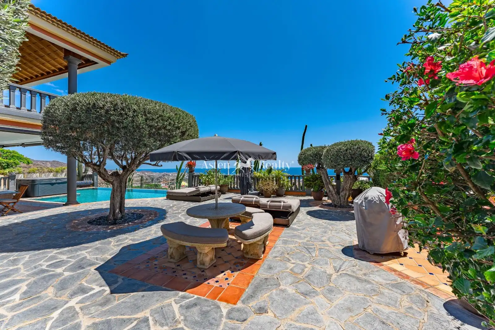 House with pool for sale in Príncipe Pelinor, imagen 5