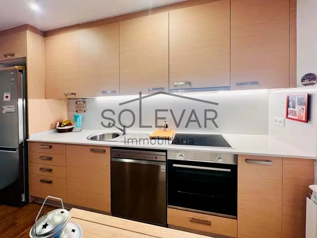 Cocina de Piso en venta en Sort con Calefacción, Terraza y Trastero