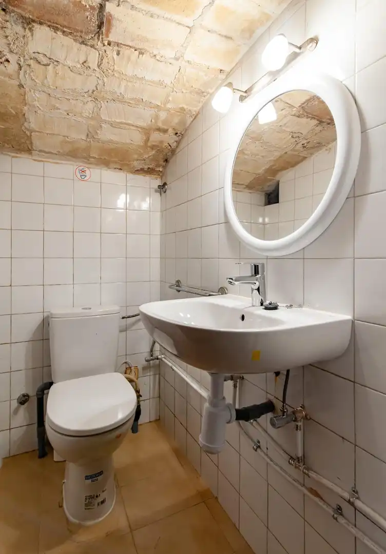Local comercial de lloguer a Carrer Cort, imagen 12