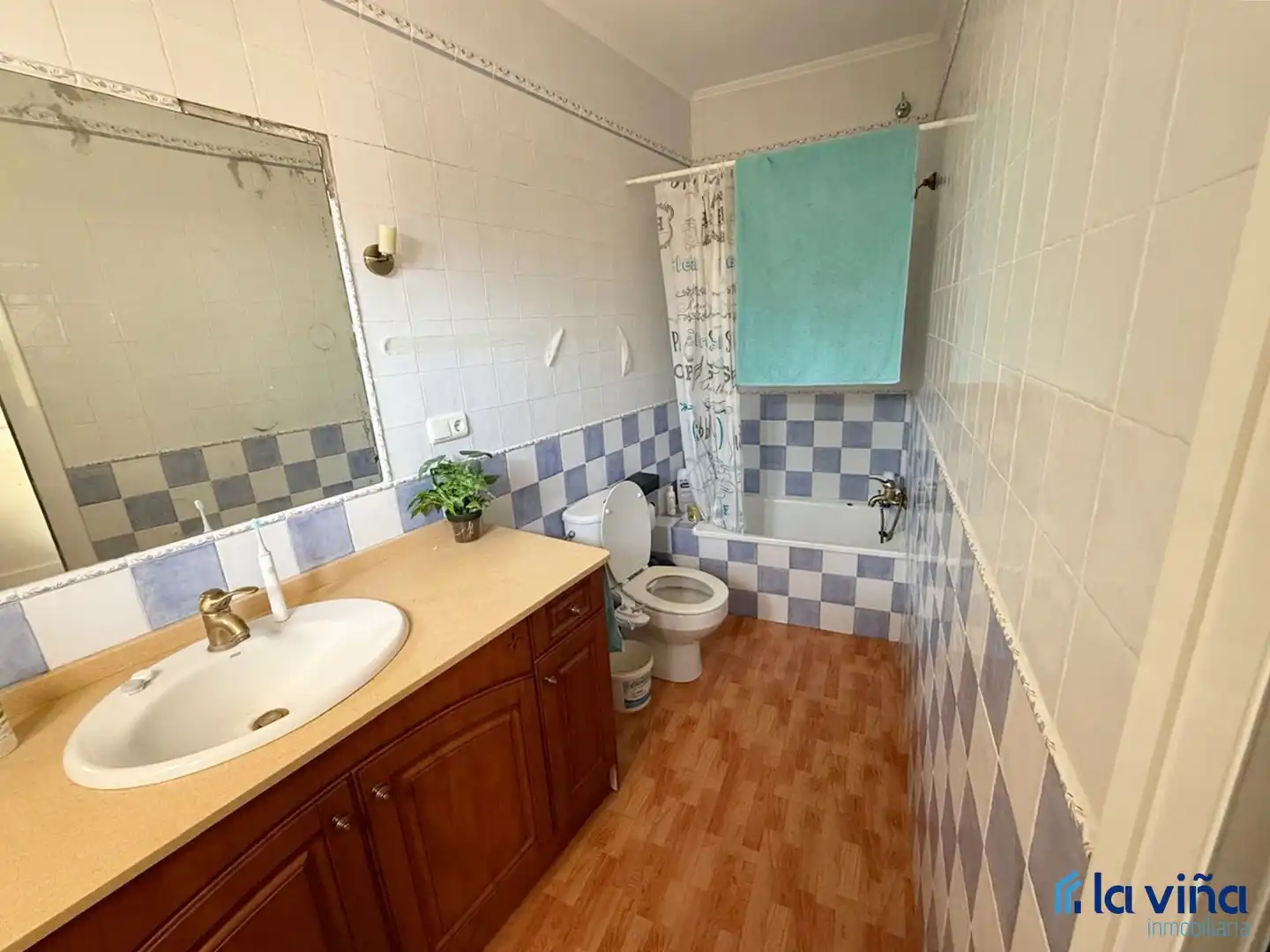 Bany de Casa o xalet en venda en Loja amb Aire condicionat, Calefacció i Terrassa