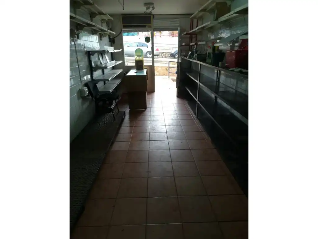 Local comercial en venda a Avenida Sol Del, imagen 4