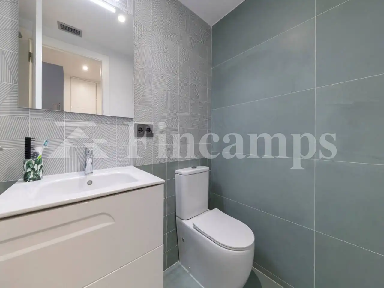 Bathroom of Detached homes for sale in Sabadell  with Air Conditioner, Heating and Private garden