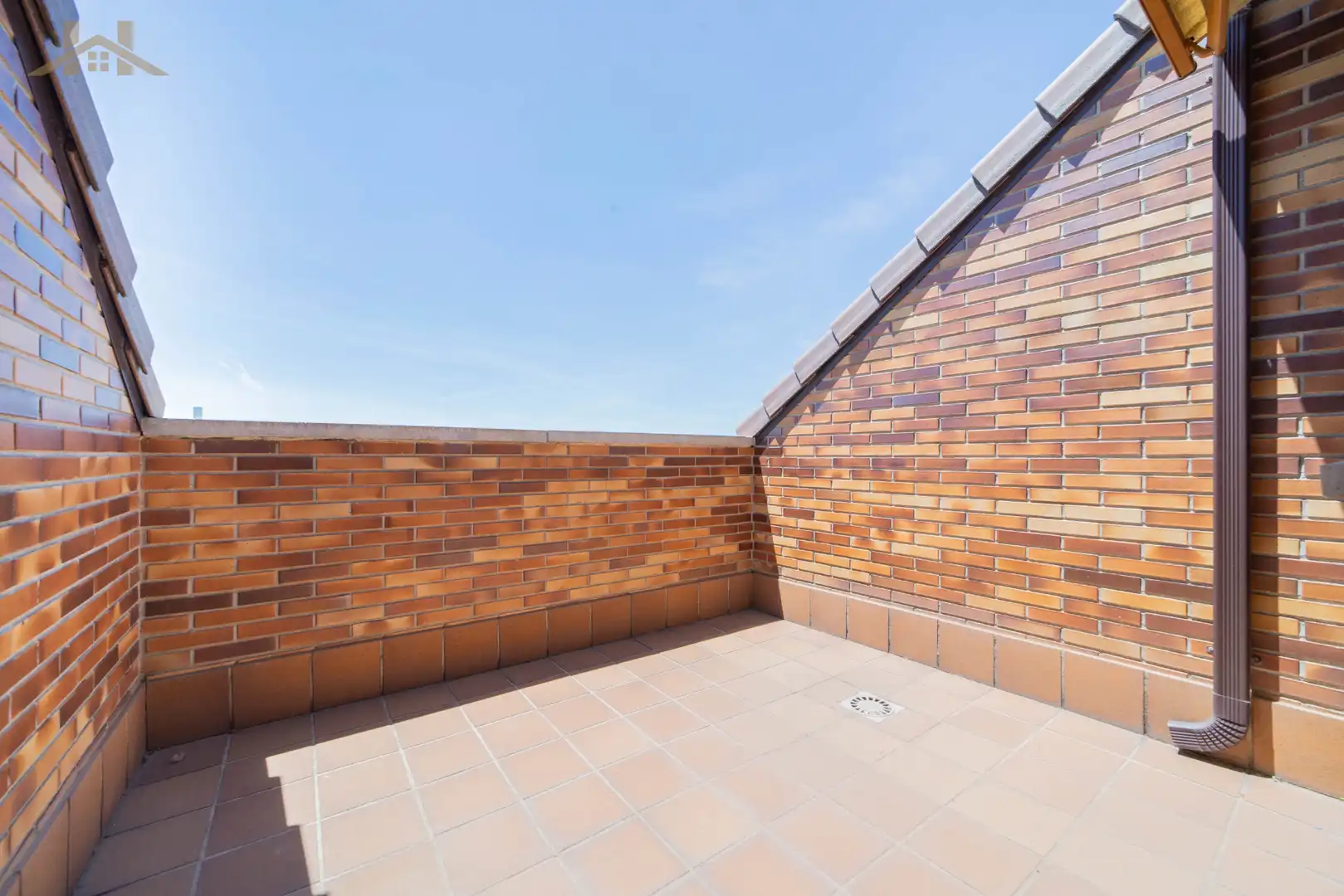 Terrace of Attic for sale in Boadilla del Monte  with Air Conditioner, Heating and Private garden