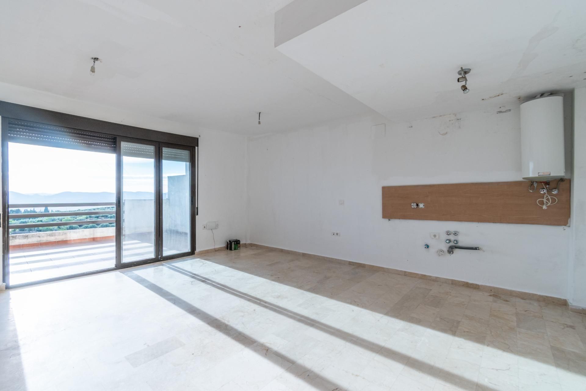 Apartament en venda en Cogollos de la Vega amb Terrassa, Traster i Piscina comunitària