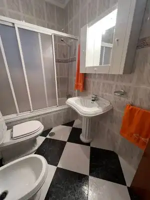 Baño de Piso en venta en Badolatosa con Trastero