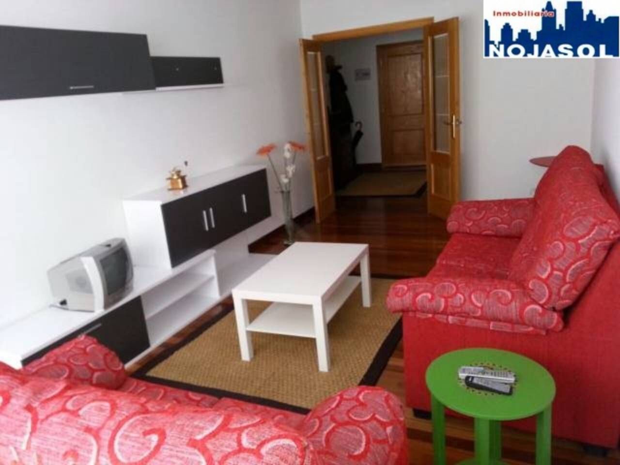 Sala de estar de Apartamento de alquiler en Santoña con Calefacción, Terraza y Amueblado