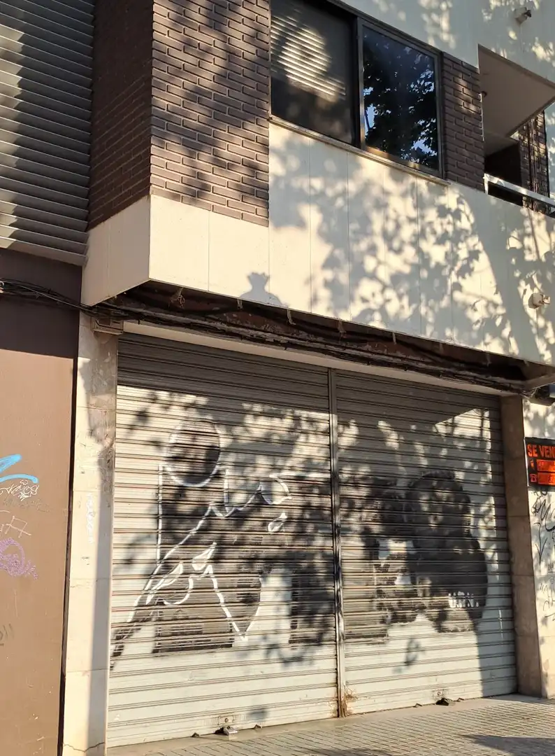 Vista exterior de Local en venta en Valencia