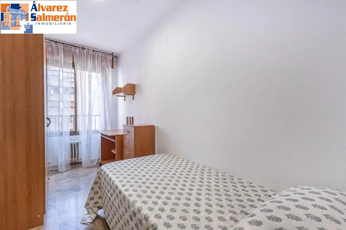 Habitación de Piso en venta en Ronda