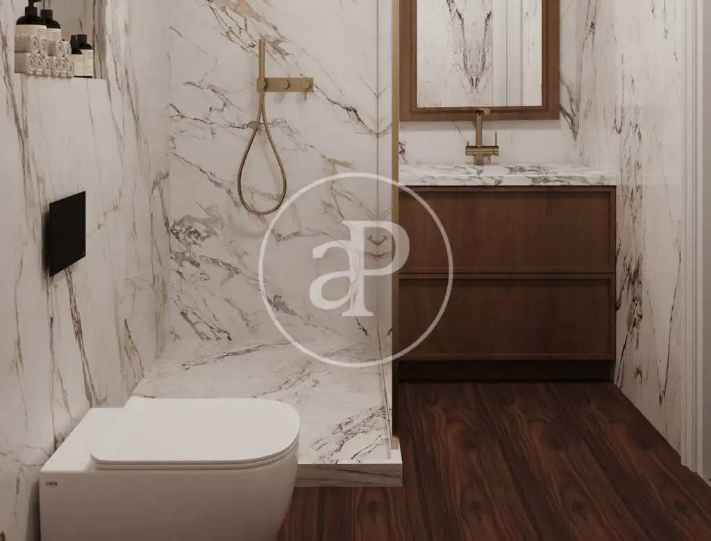 Baño de Piso en venta en Valencia con Aire acondicionado, Calefacción y Terraza