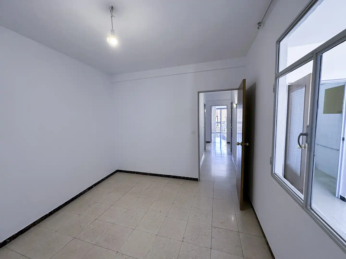 Wohnung zum Verkauf in Quintanar de la Orden mit Parkett, Terrasse und Möbliert