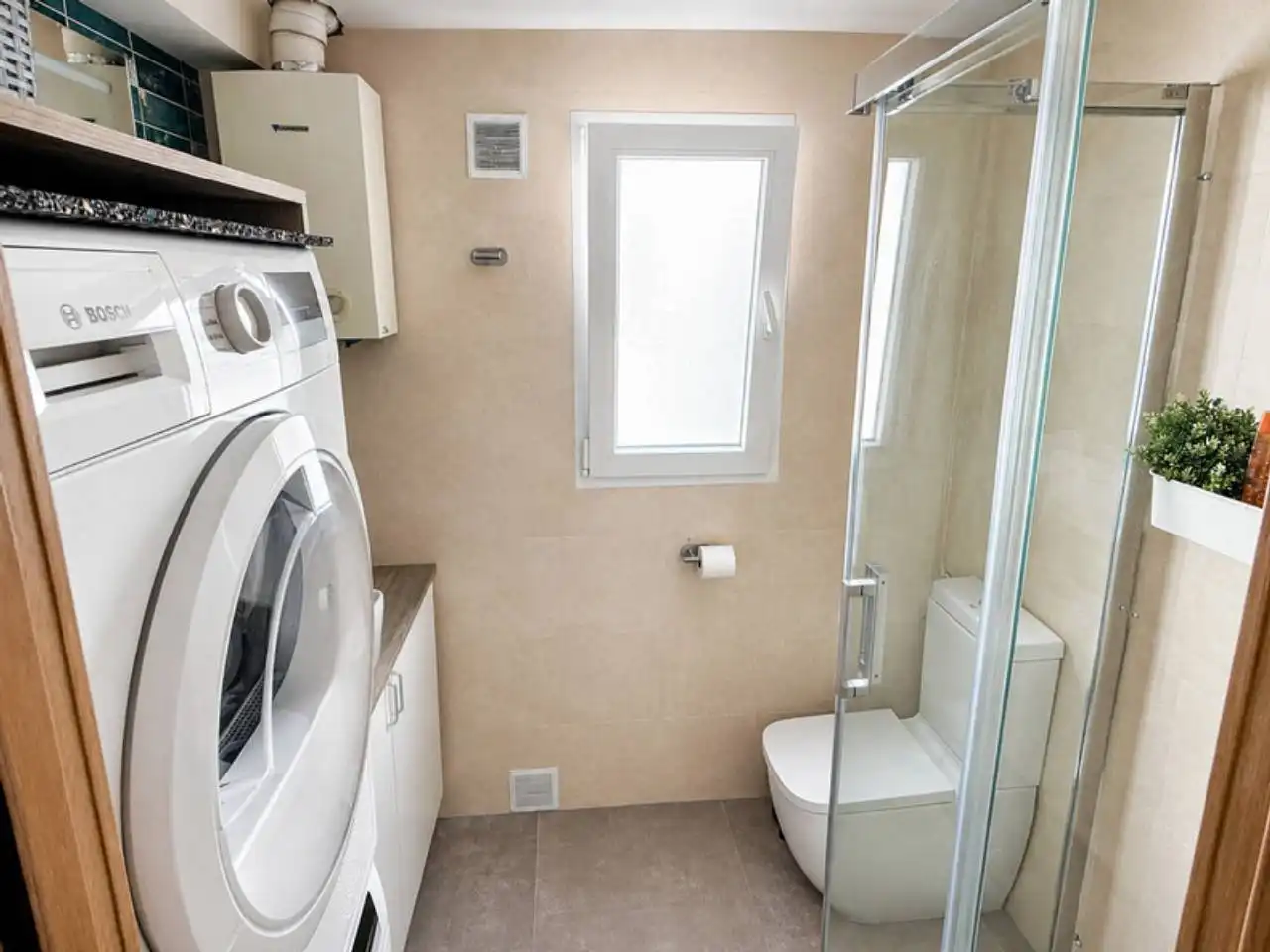 Bathroom of Apartments for sale in Almuñécar  with Air Conditioner