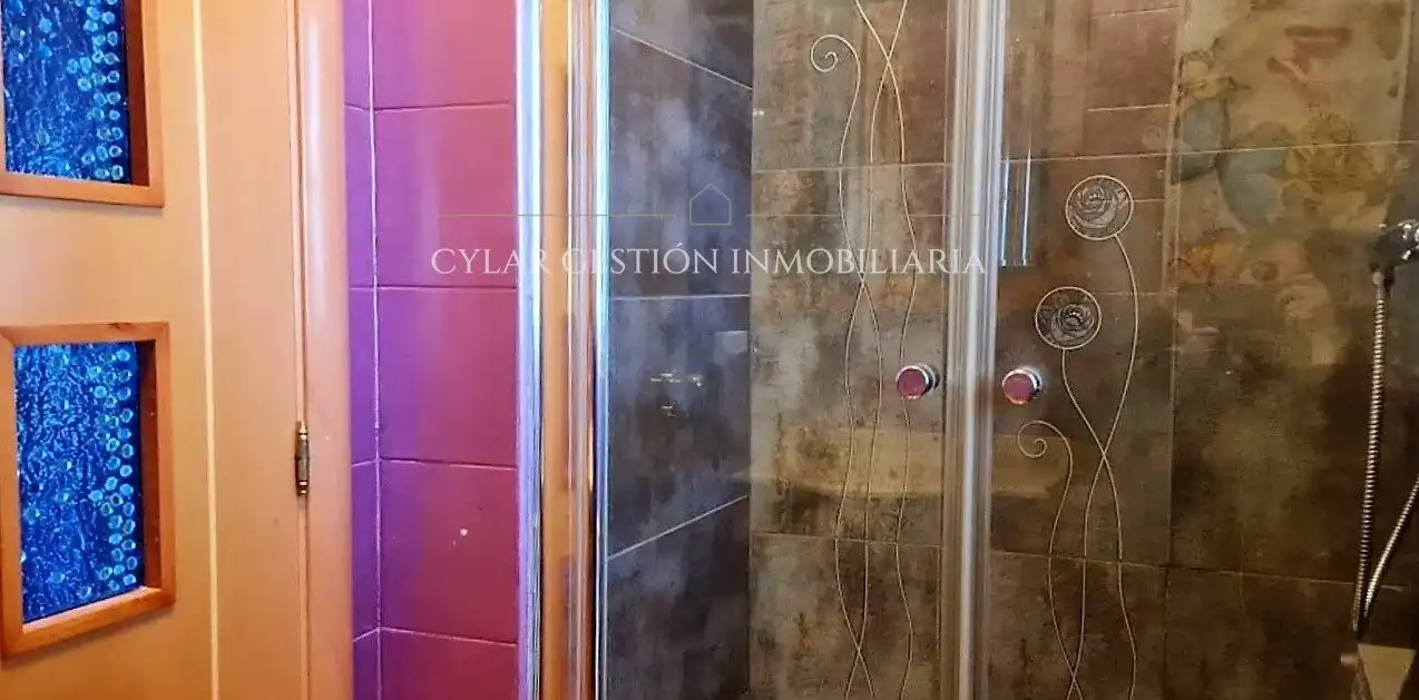 Baño de Casa o chalet en venta en Villares de la Reina con Calefacción, Amueblado y Horno