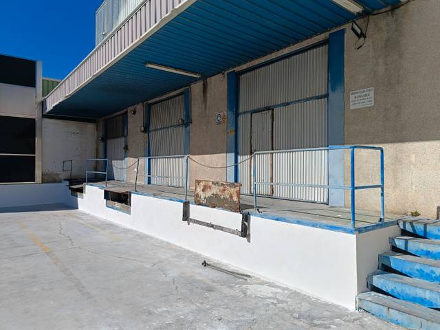 Local comercial en Alquiler en Calle Almendro, 36 en Fátima - El Panderón