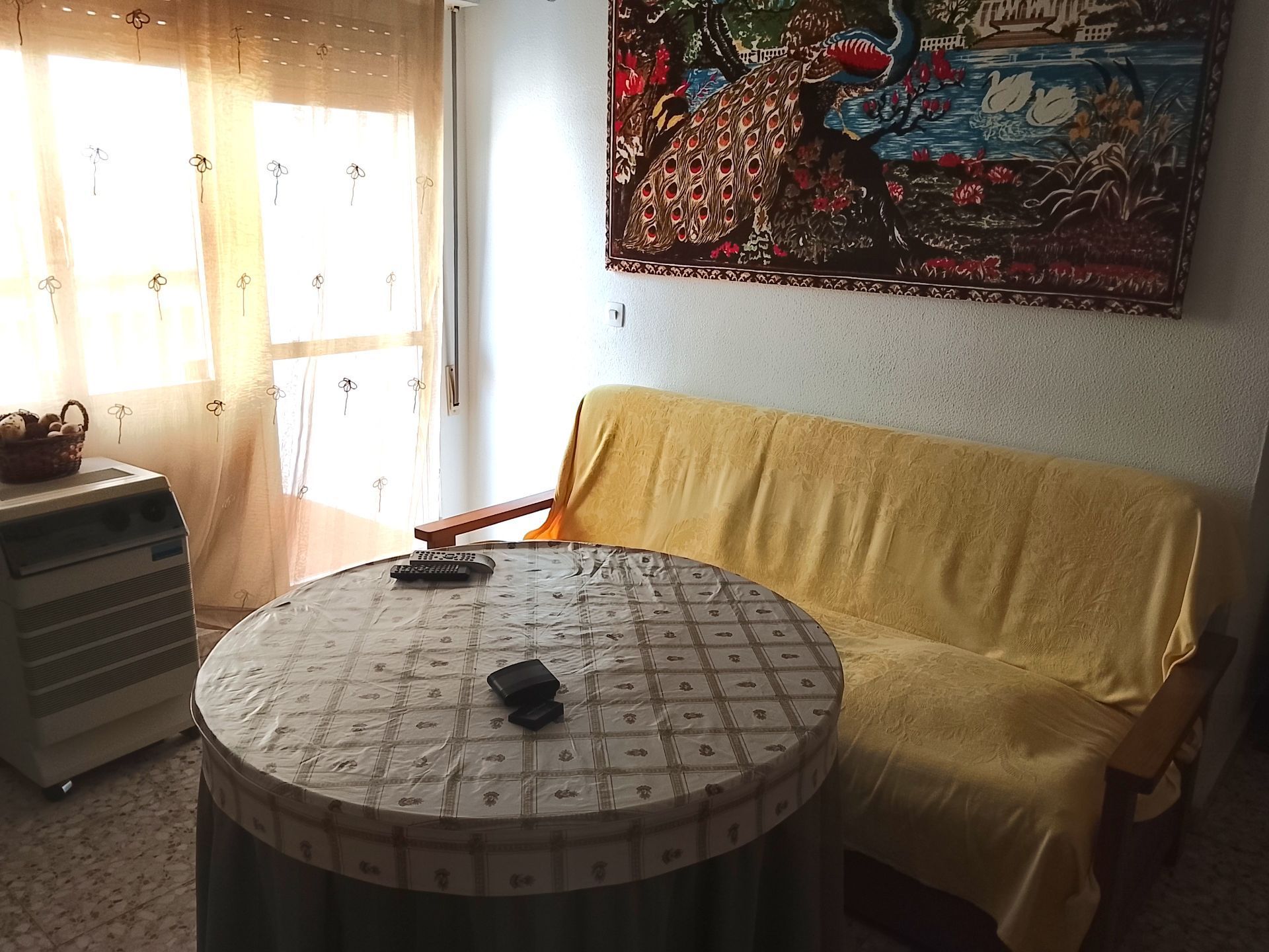 Sala d'estar de Pis en venda en Madrigal de la Vera amb Terrassa