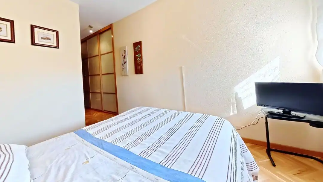 Schlafzimmer von Wohnung zur Miete in  Madrid Capital