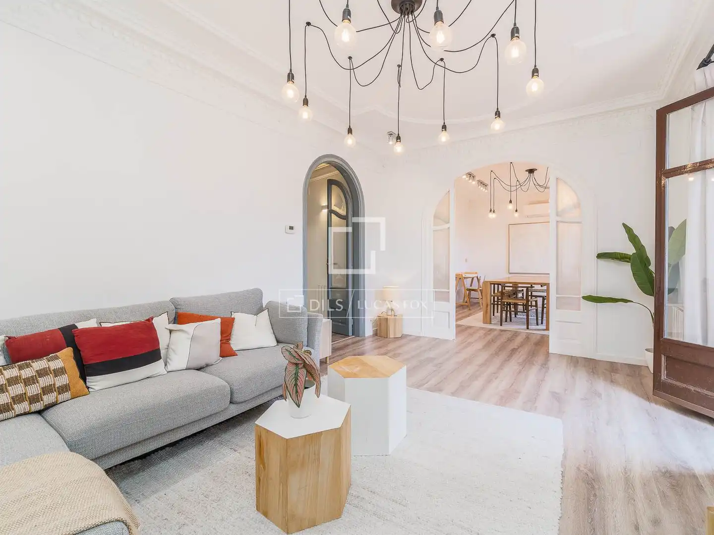 Wohnzimmer von Wohnung zur Miete in Barcelona mit Klimaanlage, Terrasse und Möbliert